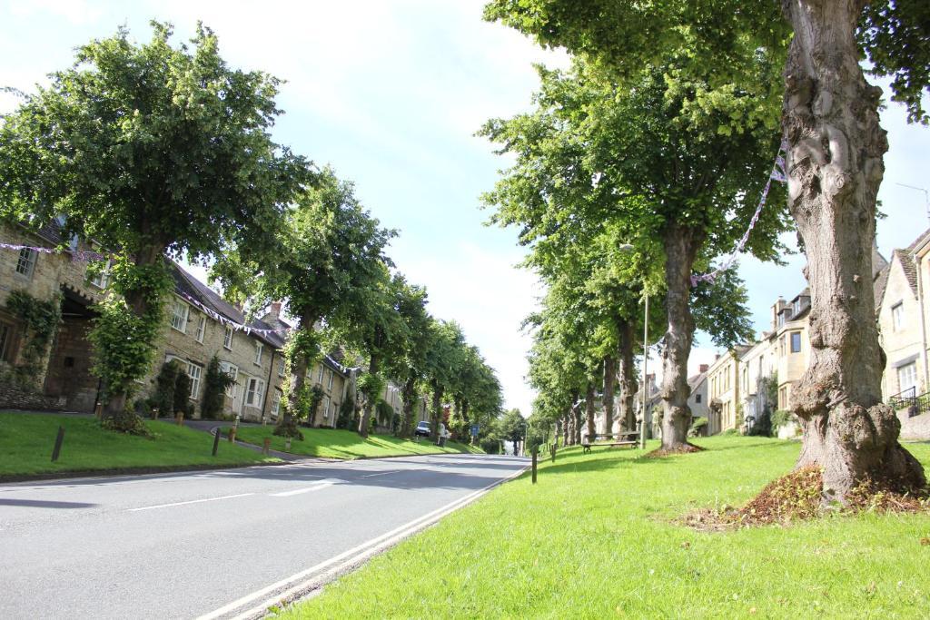 The Golden Pheasant Hotel Burford Ngoại thất bức ảnh